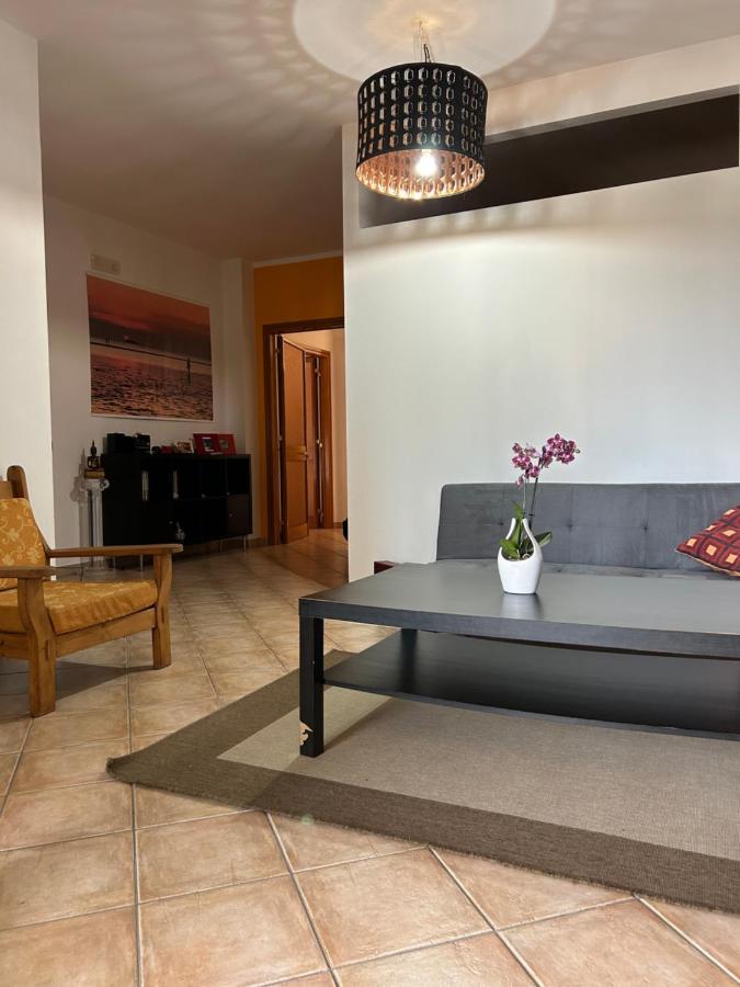 Salento Casa Vacanza Il Focolare Torchiarolo Exteriör bild