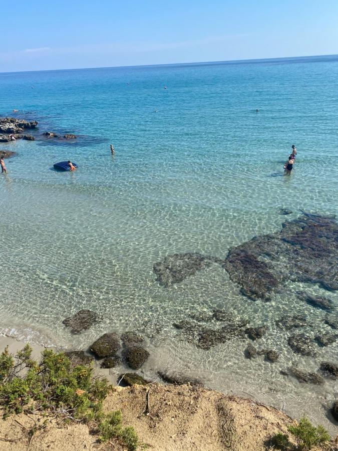 Salento Casa Vacanza Il Focolare Torchiarolo Exteriör bild