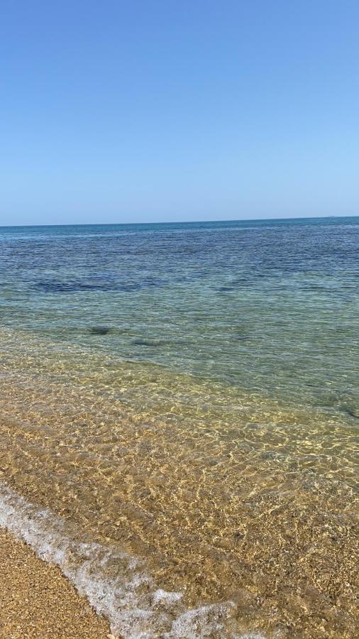 Salento Casa Vacanza Il Focolare Torchiarolo Exteriör bild